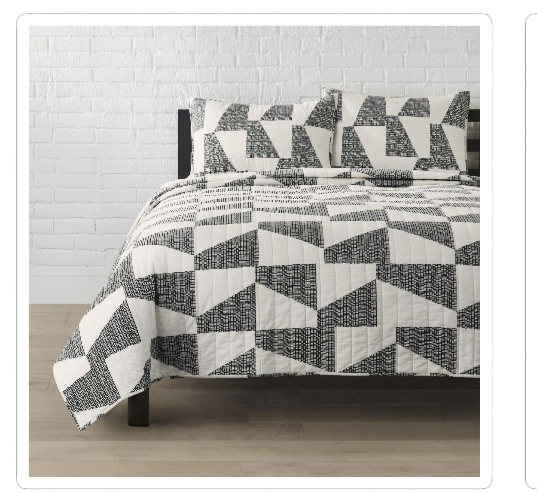 Retail $80 Twin Quilt Set