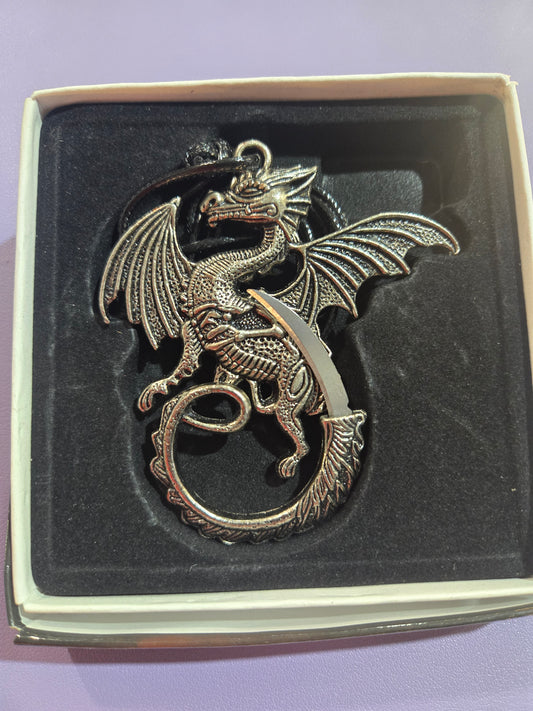 Flying Dragon Neckace Knife