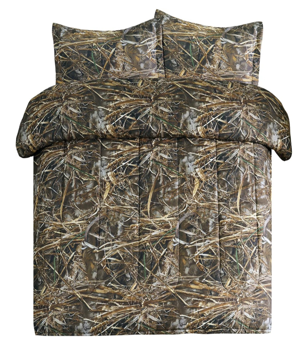 Retail $60 Realtree Max 7 King Comforter Set