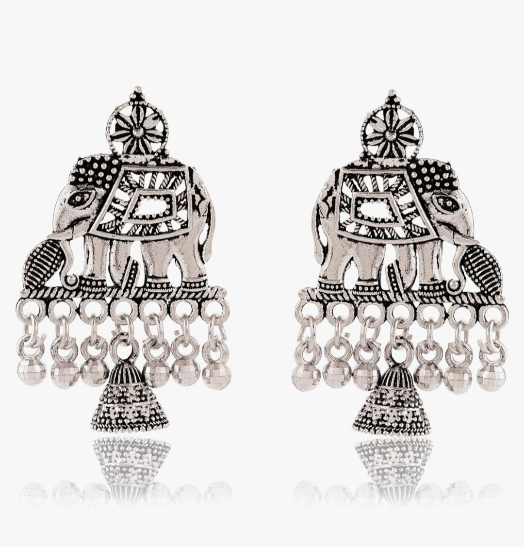 Vintage Ear Rings Retail $25